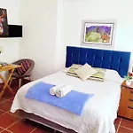 2 De Mayo Miraflores Private Rooms & Shared Kitchen